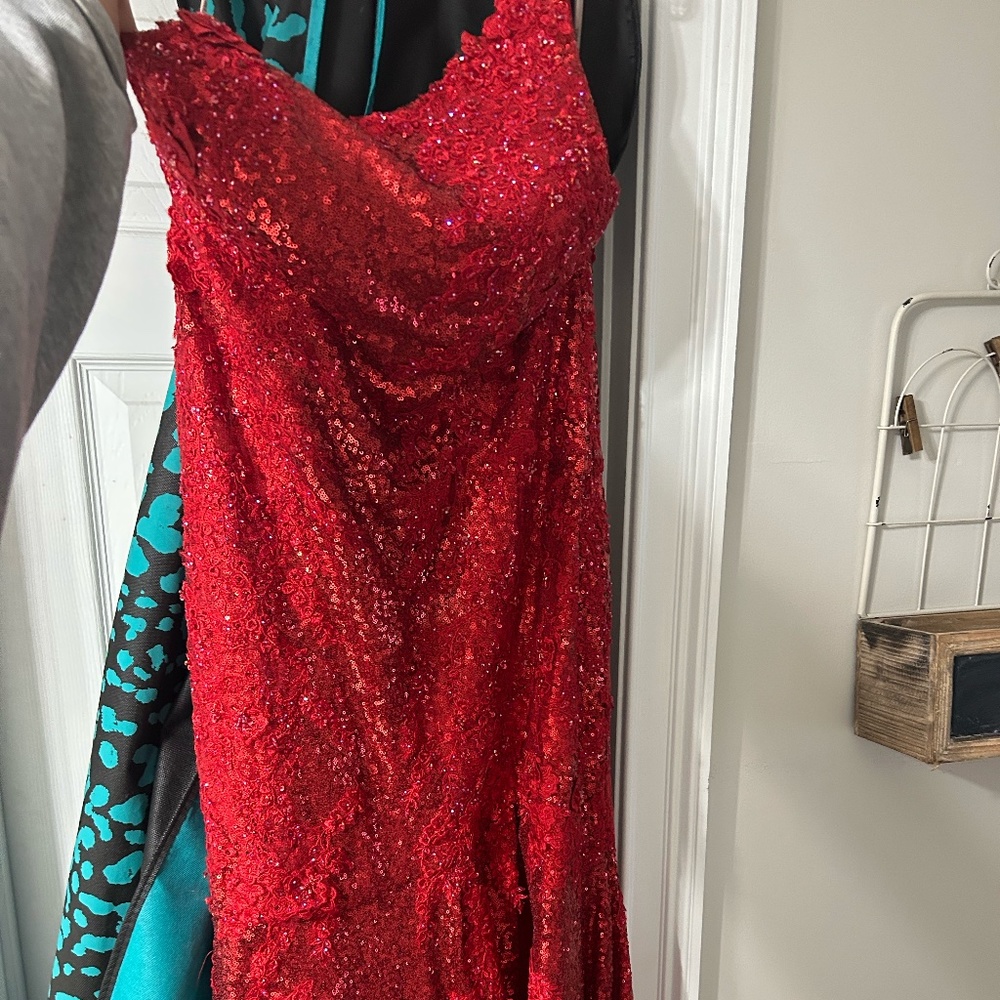 Red sherri hill prom dress size 20